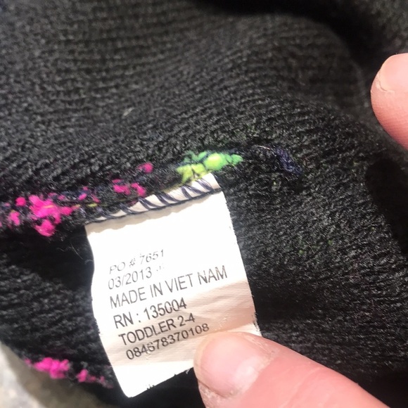 Darling knit hat for youth!! 2-4T - Picture 3 of 3